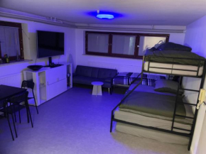 Modern Urban Studio Apartment S-Bahn 27QM for 6 persons Mercedes-Benz